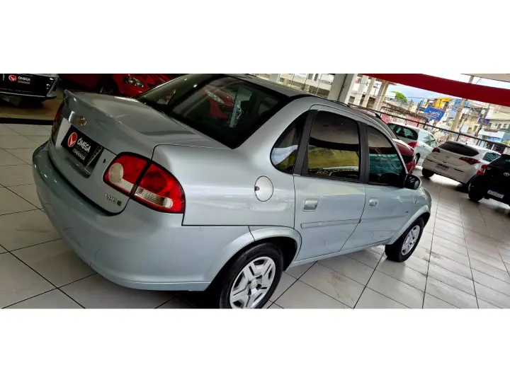CLASSIC 1.0 MPFI LS 8V FLEX 4P MANUAL