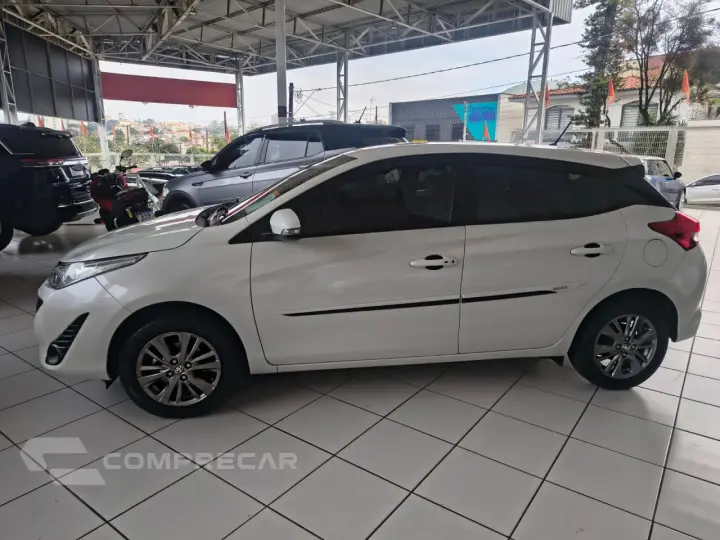 Yaris Hatch 1.3 16V 4P FLEX XL PLUS TECH MULTIDRIVE AUTOMÁTI