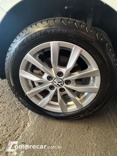 Fox Trendline 1.0 Flex 8V 5p