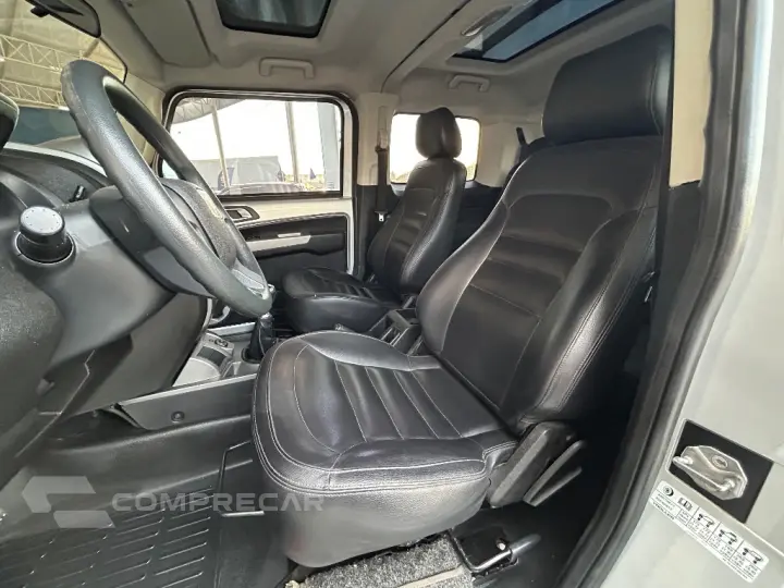 T-4 4x4 3.2 20V Tdi Cap. Rígida Diesel