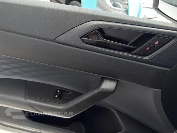 Polo Track 1.0 Flex 12V 5p