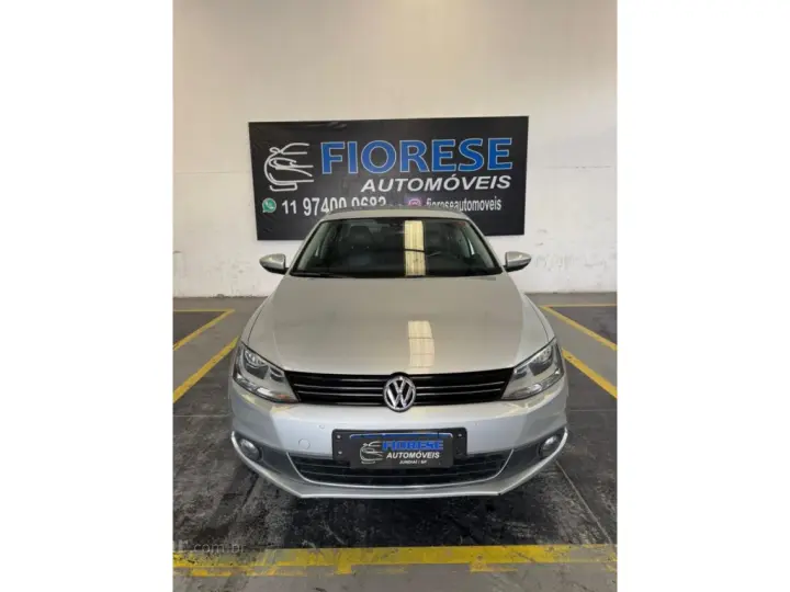 JETTA 2.0 TSI HIGHLINE 211CV GASOLINA 4P TIPTRONIC