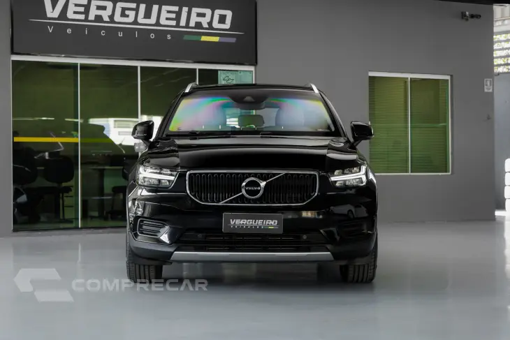 XC40 2.0 T5 Momentum AWD Geartronic