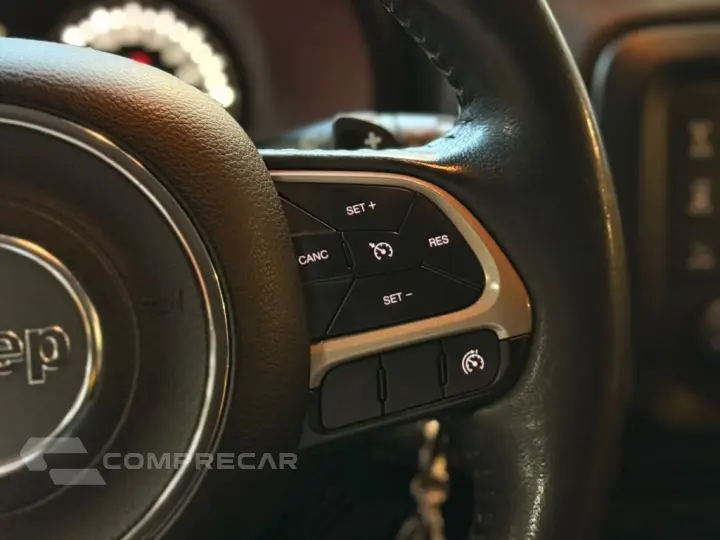 RENEGADE 1.8 16V FLEX LONGITUDE 4P AUTOMÁTICO