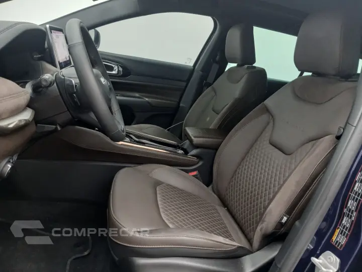 COMMANDER 1.3 T270 TURBO FLEX OVERLAND AT6