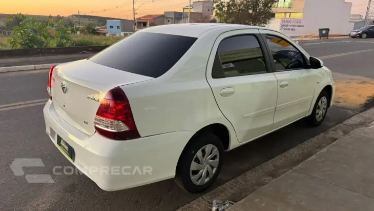 Etios Sedan 1.5 16V 4P FLEX X