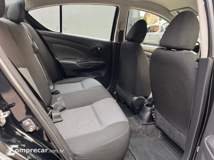 VERSA 1.0 12V FlexStart 4p Mec.