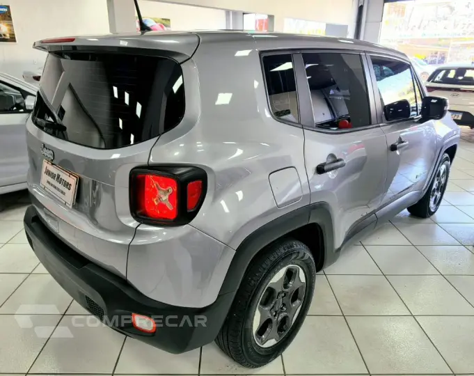 Renegade 1.8 4x2 Flex 16V Aut.