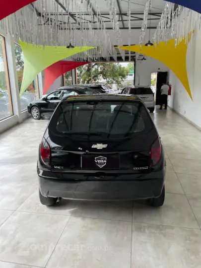 CELTA 1.0 MPFI LT 8V