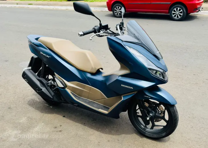 PCX 160 DLX