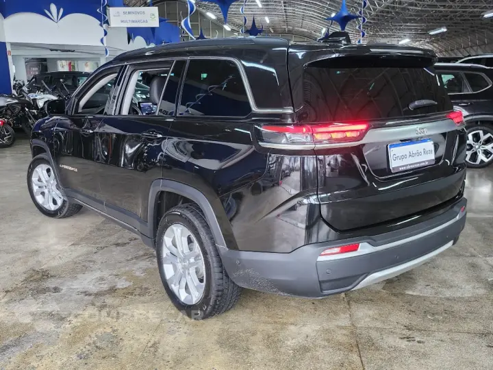 COMMANDER 1.3 T270 TURBO FLEX LONGITUDE AT6