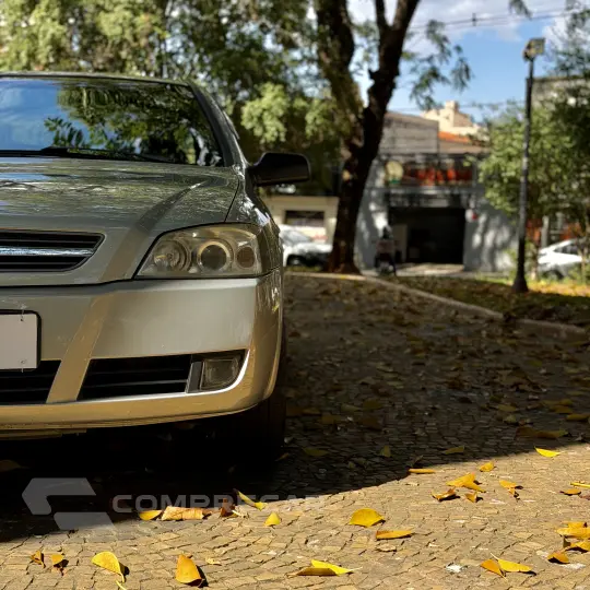 ASTRA 2.0 MPFI Elite Sedan 8V