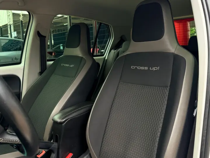 CROSS UP 1.0 TSI 12V