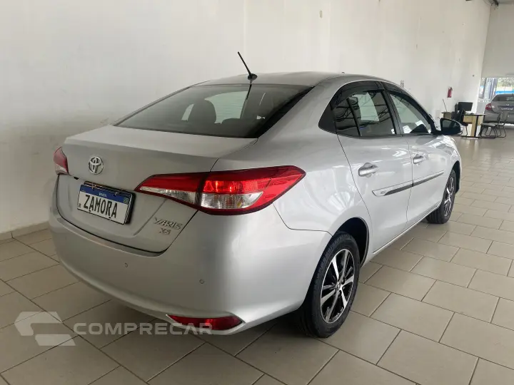YARIS 1.5 16V Sedan XS Connect