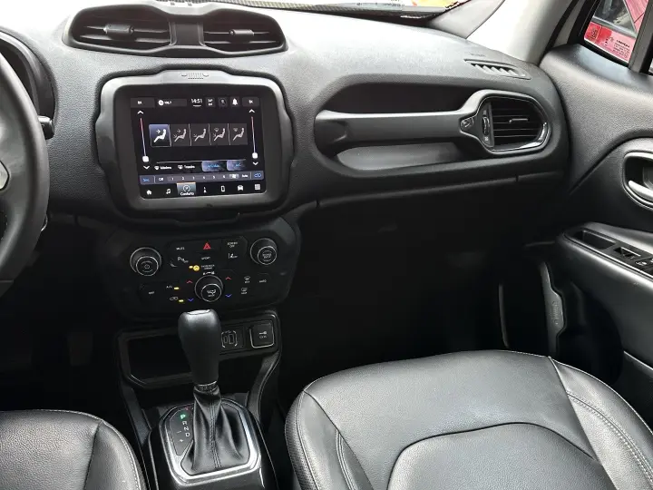 RENEGADE 1.3 T270 TURBO FLEX LONGITUDE AT6