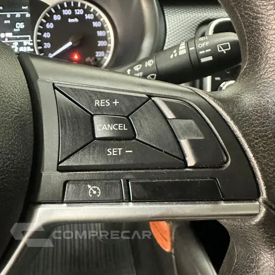KICKS Sense 1.6 16V Flex Aut.