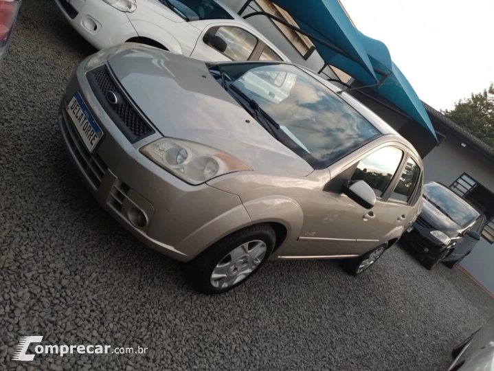 Fiesta Sedan 1.6 4P FLEX