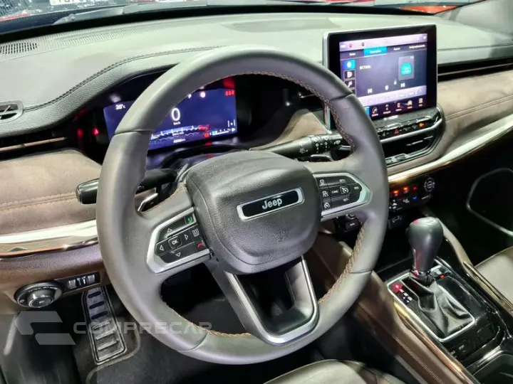 COMMANDER OVERLAND T270 1.3 TB FLEX AUT