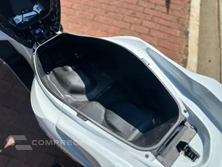 PCX 160