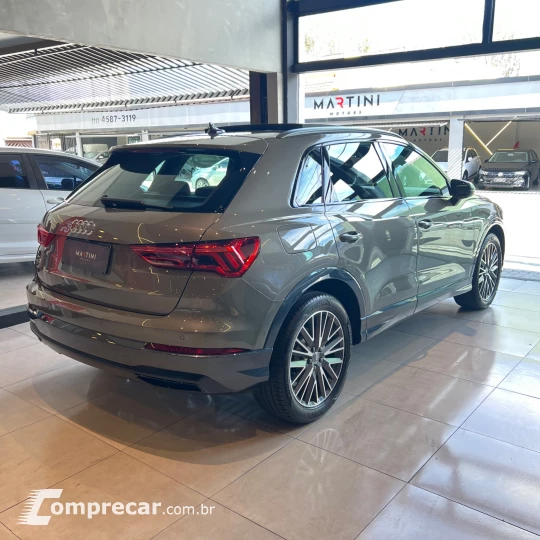 Q3 Black Ed. 1.4 TFSI Flex/Black S-tron.