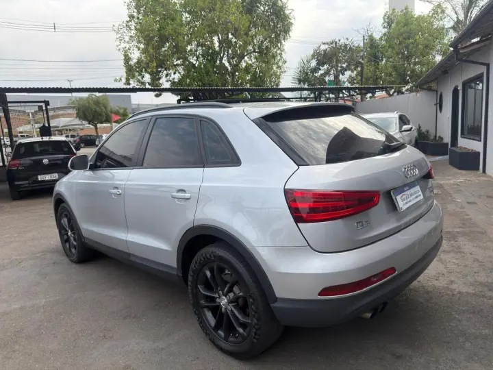 Q3 2.0 4P TFSI AMBITION QUATTRO S-TRONIC AUTOMÁTICO