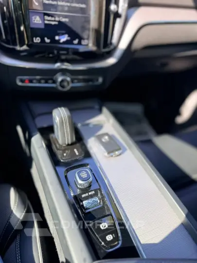 XC60 2.0 T8 Hybrid R-design AWD Geartronic