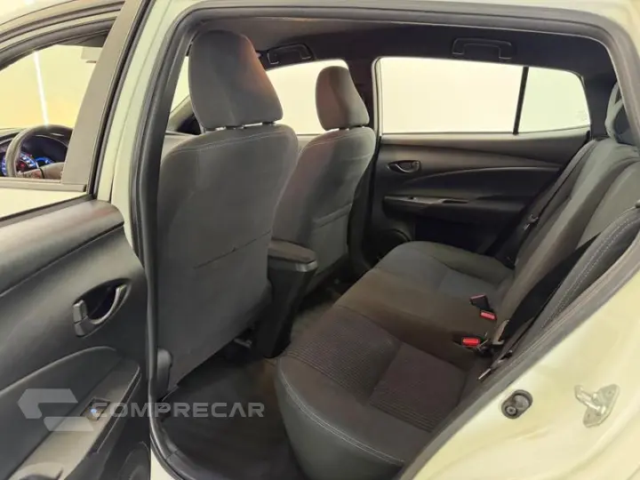 YARIS HB XL 13 AT