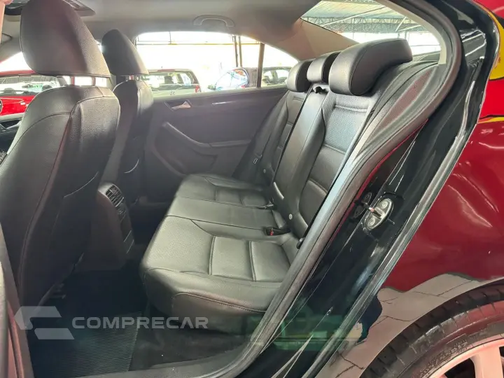 Jetta 2.0 Comfortline Flex 4P Tiptronic