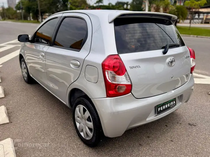Etios 1.3 Xs 16V Flex 4P Manual