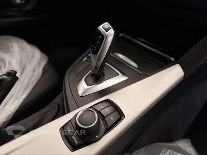 320i 2.0 16V TURBO ACTIVE FLEX 4P AUTOMÁTICO