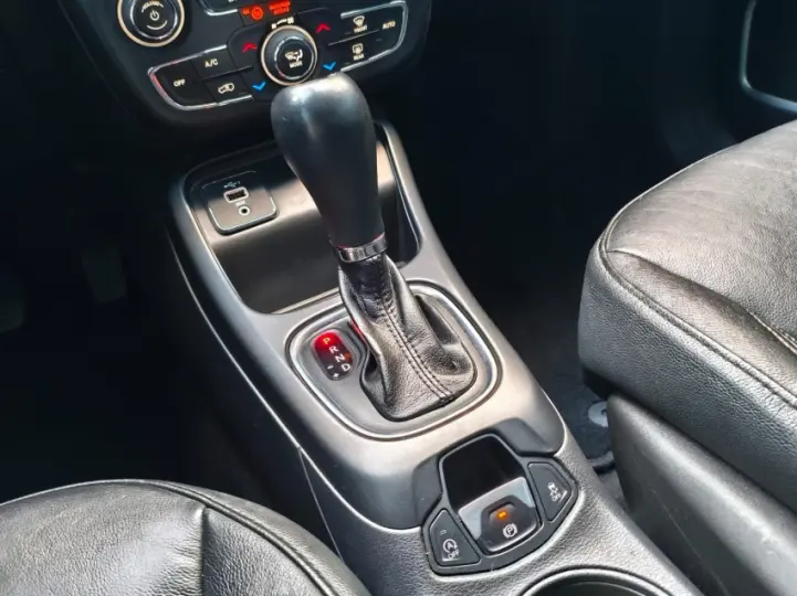 COMPASS 2.0 16V Sport