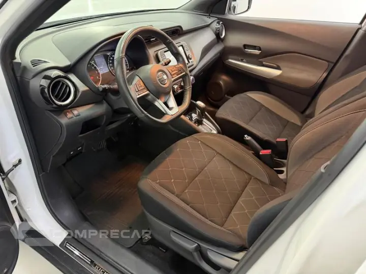 KICKS SV CVT