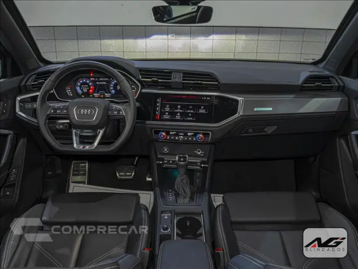 Q3 2.0 40 TFSI Performance Black Quattro