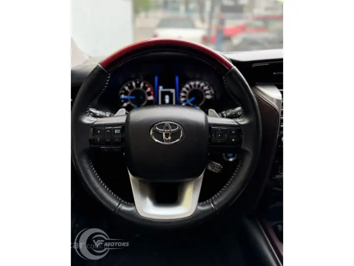 HILUX SW4 2.8 SRX 4X4 16V TURBO INTERCOOLER DIESEL 4P AUTOMÁ