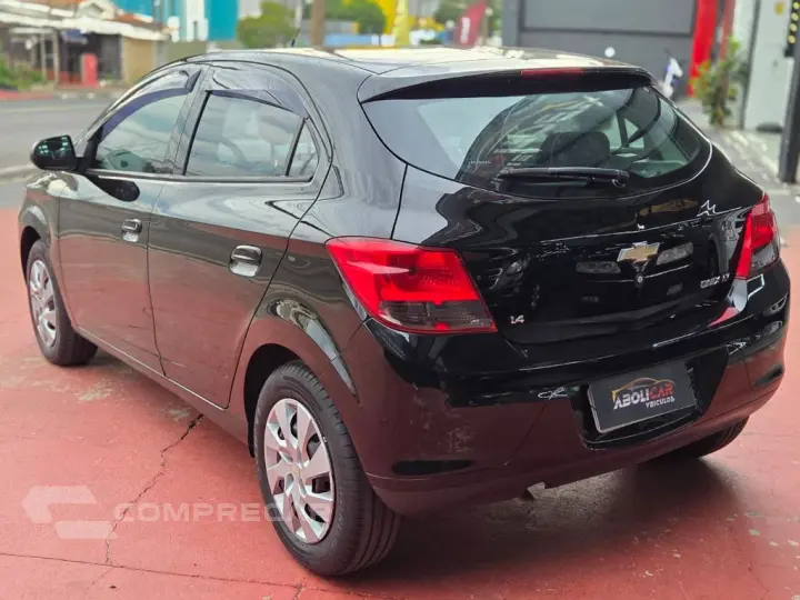 ONIX HATCH LT 1.4 8V FlexPower 5p Mec.