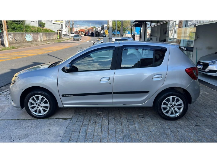 SANDERO 1.6 EXPRESSION 8V FLEX 4P MANUAL