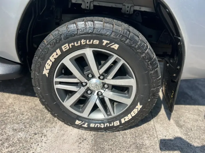 HILUX 2.8 D-4d Turbo CD SRX 4X4