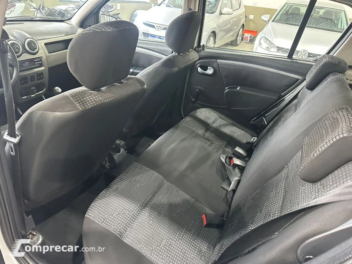 Sandero 1.6 EXPRESSION 8V FLEX 4P MANUAL