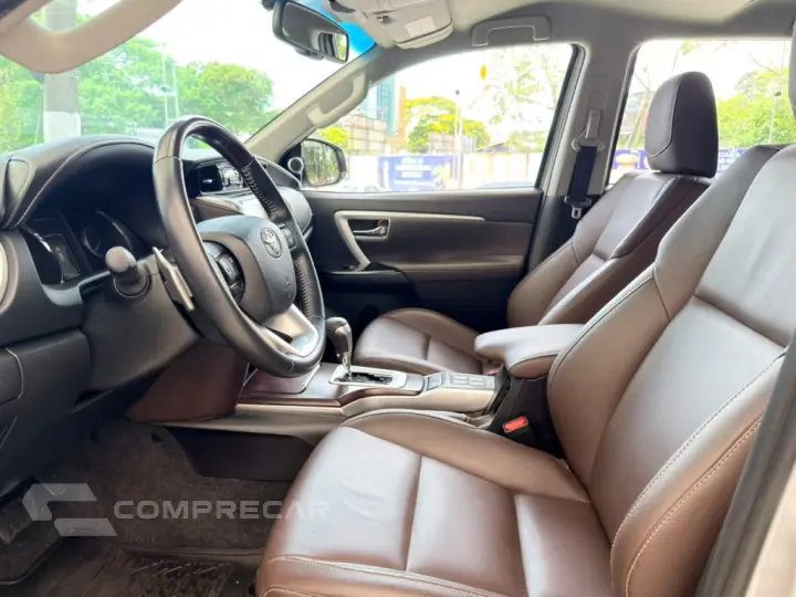 HILUX SW4 2.8 SRX 4X4 7 LUGARES 16V TURBO INTERCOOLER DIESEL