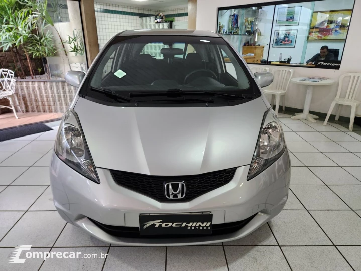 Fit 1.4 16V 4P LX FLEX