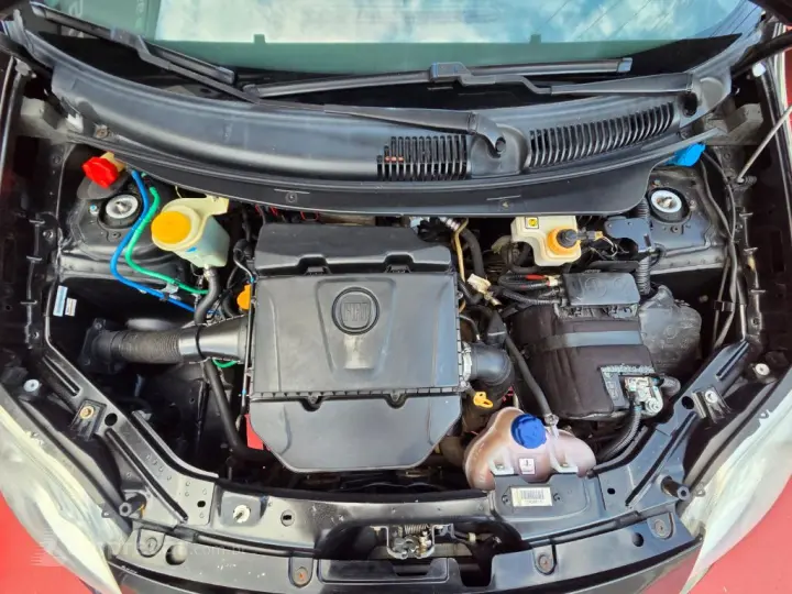 Palio ESSENCE 1.6 Flex 16V 5p