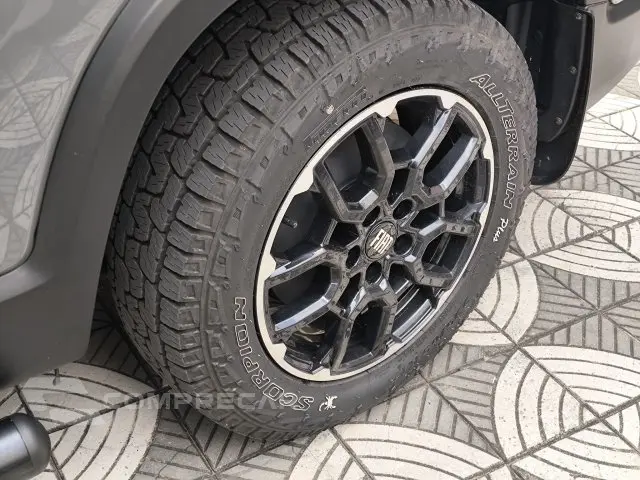 TORO - 2.0 16V TURBO ULTRA 4WD AT9