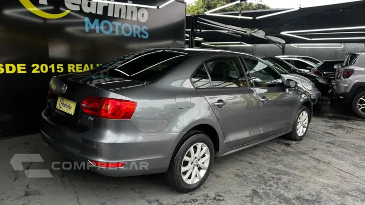 Jetta 2.0 4P FLEX AUTOMÁTICO