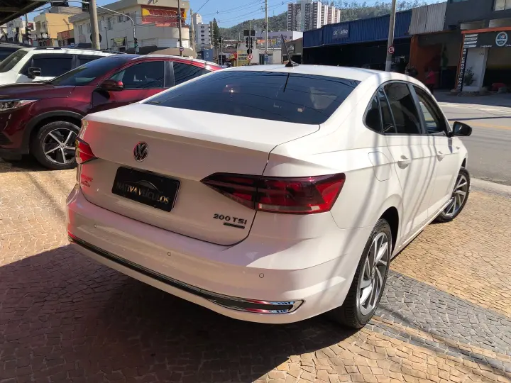 Virtus 1.0 200 Tsi Highline Automático