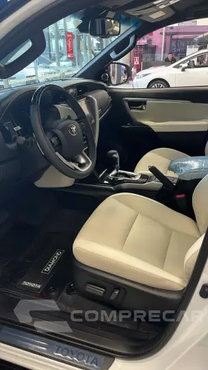 HILUX SW4 2.8 D-4d Turbo Diamond 7L