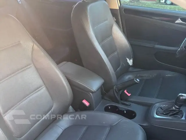 JETTA - 2.0 COMFORTLINE 4P TIPTRONIC