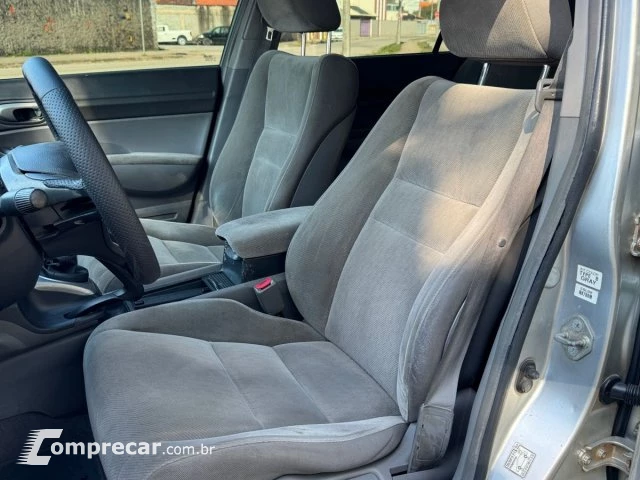 CIVIC - 1.8 LXS 16V 4P MANUAL