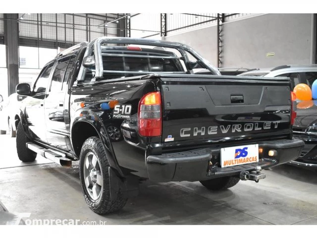 S10 - 2.4 MPFI EXECUTIVE 4X2 CD 8V 4P MANUAL