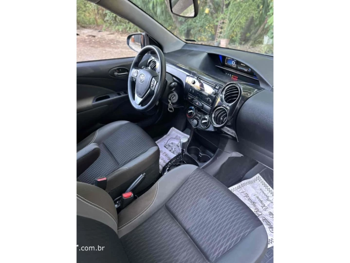 ETIOS 1.5 X Plus Sedan 16V