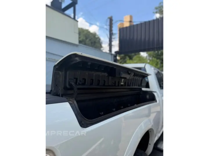 2500 6.7 LARAMIE 4X4 CD I6 TURBO DIESEL 4P AUTOMÁTICO